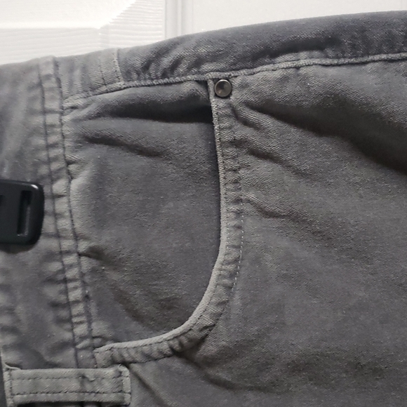 Tommy Hilfiger Jeans - Picture 2 of 5